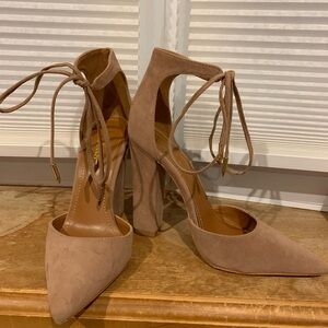 Lulu’s Suede Nude Pumps